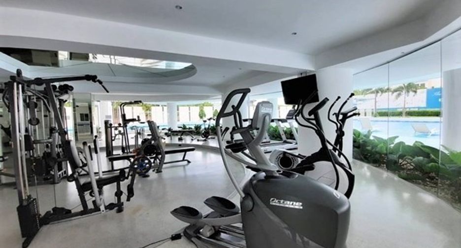 For sale 3 bedrooms condo in Jomtien, Pattaya