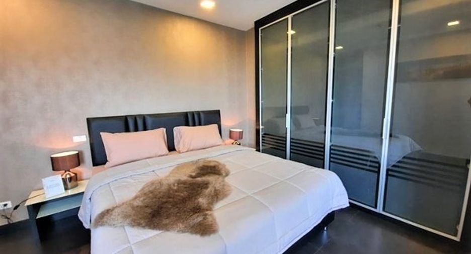 For sale 3 bedrooms condo in Jomtien, Pattaya