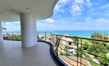 For sale 3 bedrooms condo in Jomtien, Pattaya