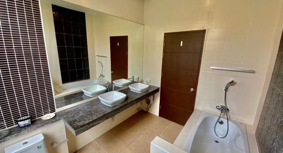 For rent 3 bedrooms house in Bang Lamung, Chonburi
