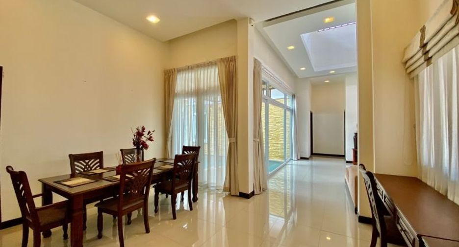 For rent 3 bedrooms house in Bang Lamung, Chonburi