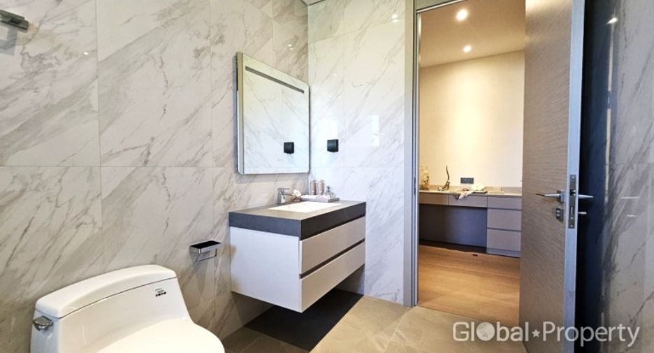 Haus zum Kauf mit 4 Zimmer in Bang Lamung, Chonburi