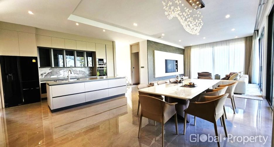 Haus zum Kauf mit 4 Zimmer in Bang Lamung, Chonburi