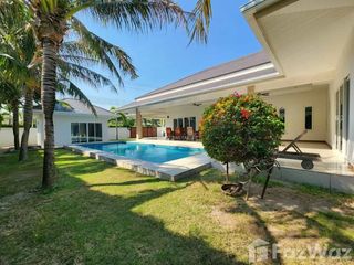 For sale 4 bed villa in Cha Am, Phetchaburi