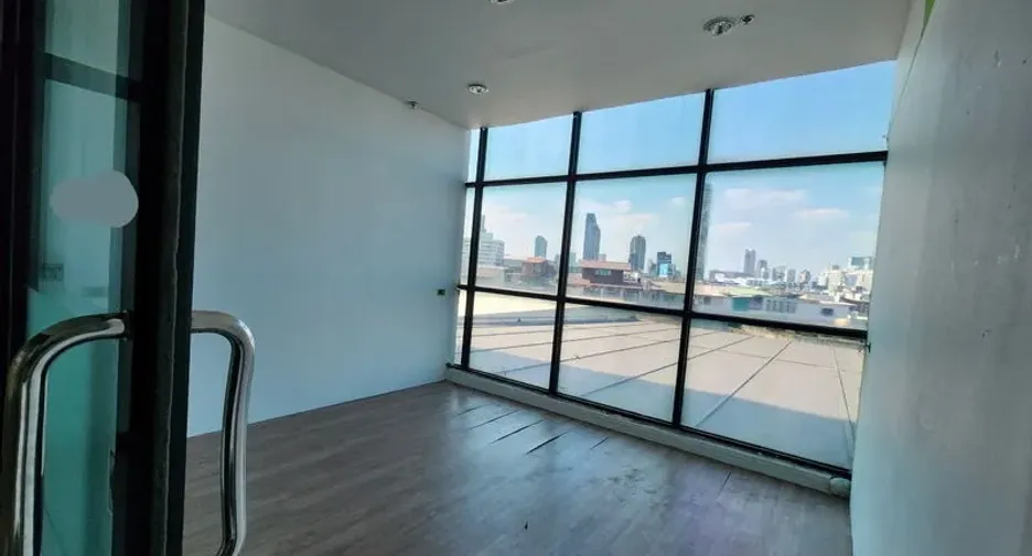 For rent retail Space in Sathon, Bangkok