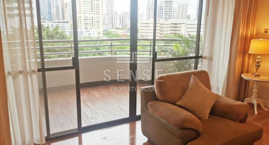 For rent 3 bedrooms condo in Khlong Toei, Bangkok