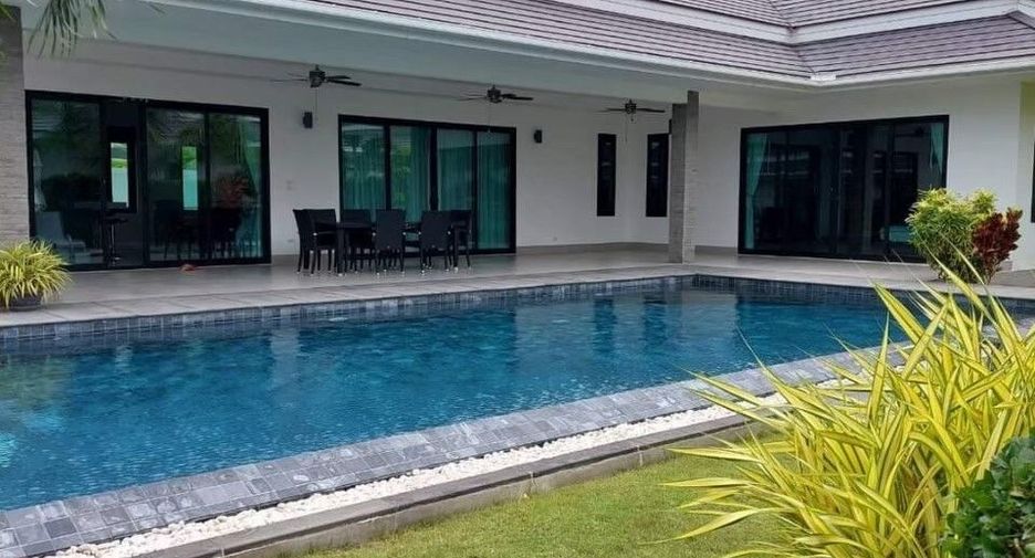 For sale 5 bed villa in Cha Am, Phetchaburi