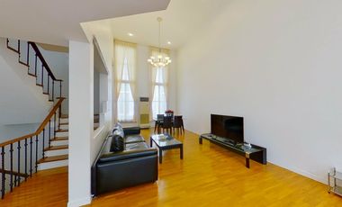 For rent 4 bed townhouse in Watthana, Bangkok