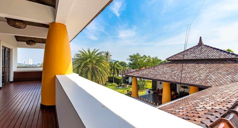 For sale 6 bedrooms house in Hua Hin, Prachuap Khiri Khan