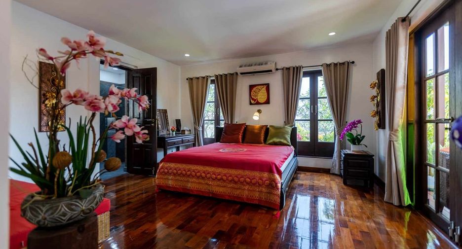 For sale 6 bedrooms house in Hua Hin, Prachuap Khiri Khan