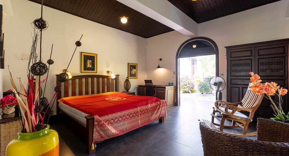 For sale 6 bedrooms house in Hua Hin, Prachuap Khiri Khan