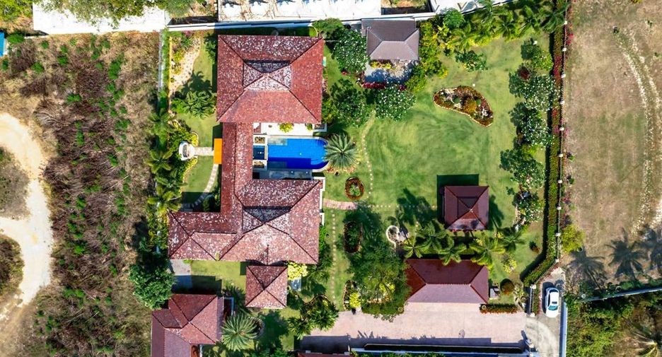 For sale 6 bedrooms house in Hua Hin, Prachuap Khiri Khan