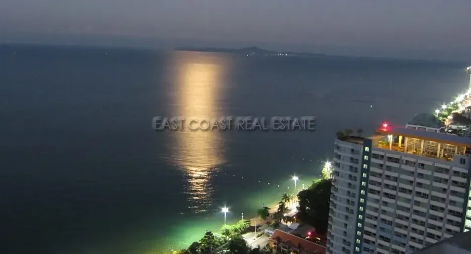 For sale 2 bedrooms condo in Jomtien, Pattaya