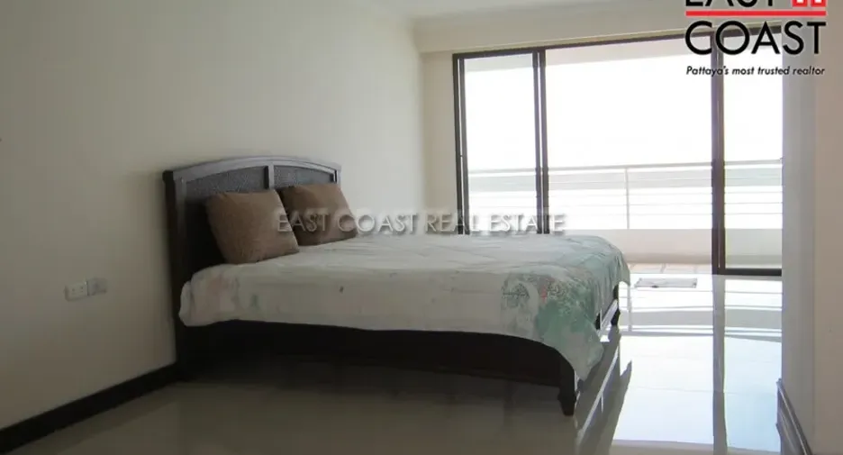 For sale 2 bedrooms condo in Jomtien, Pattaya
