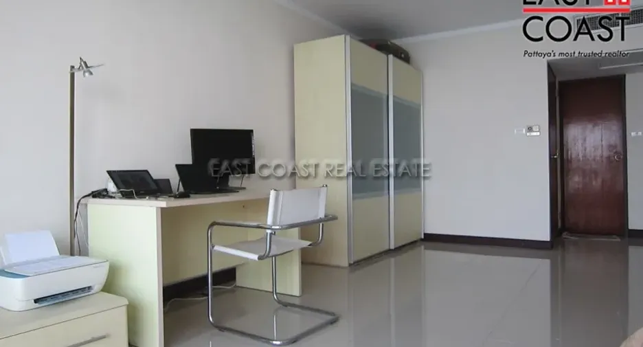 For sale 2 bedrooms condo in Jomtien, Pattaya