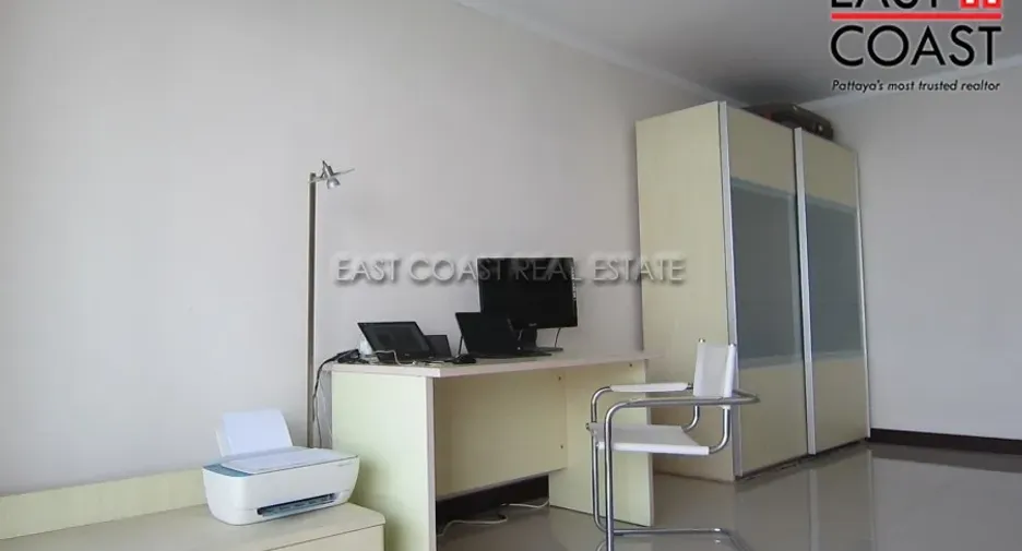 For sale 2 bedrooms condo in Jomtien, Pattaya