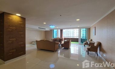 For rent 3 bed condo in Watthana, Bangkok