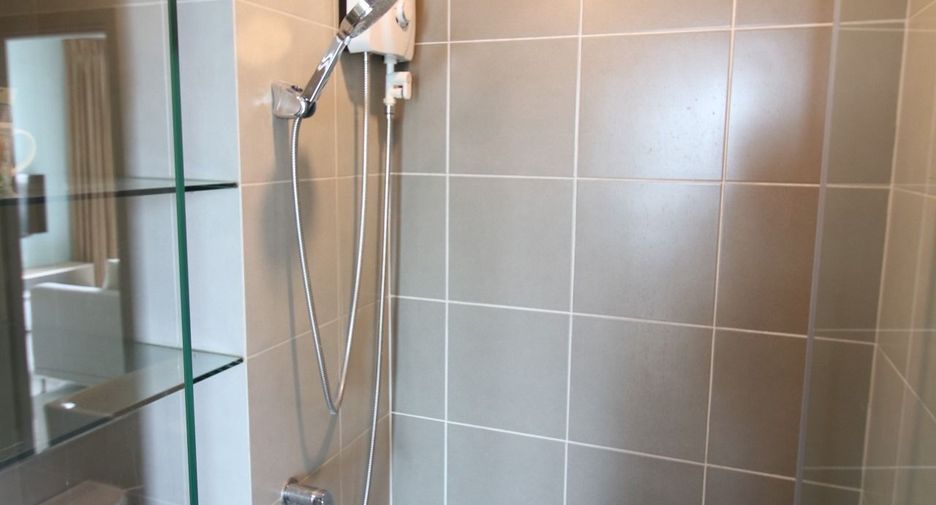 For sale 2 bed condo in Bang Na, Bangkok