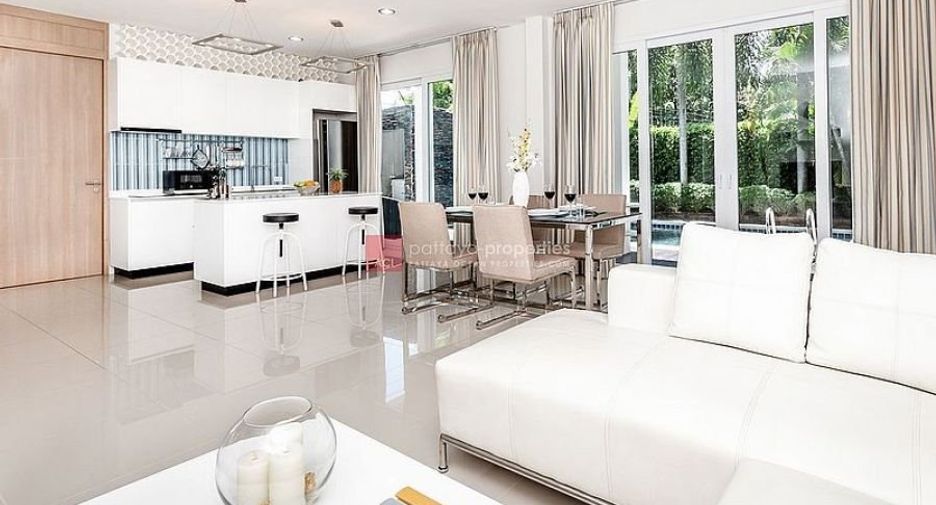 For sale 5 bedrooms house in Bang Lamung, Chonburi