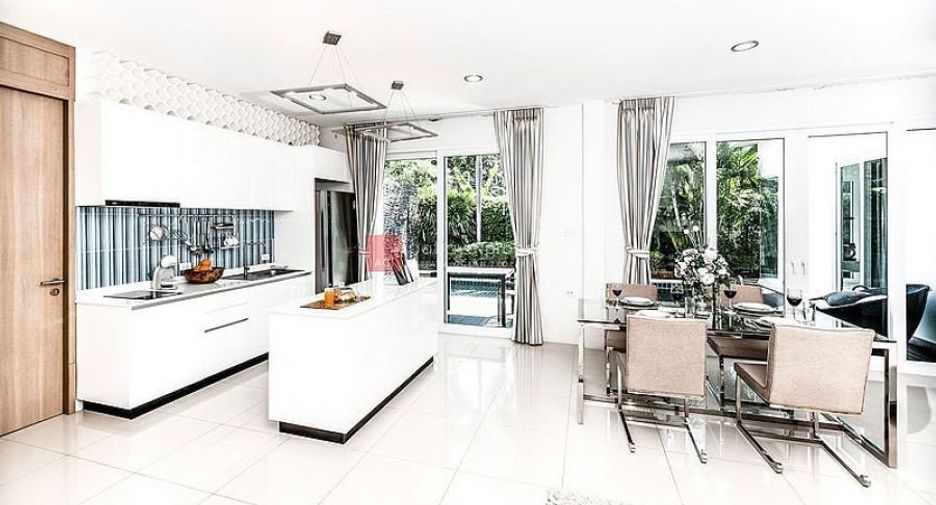 For sale 5 bedrooms house in Bang Lamung, Chonburi