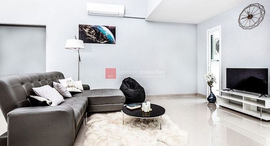For sale 5 bedrooms house in Bang Lamung, Chonburi