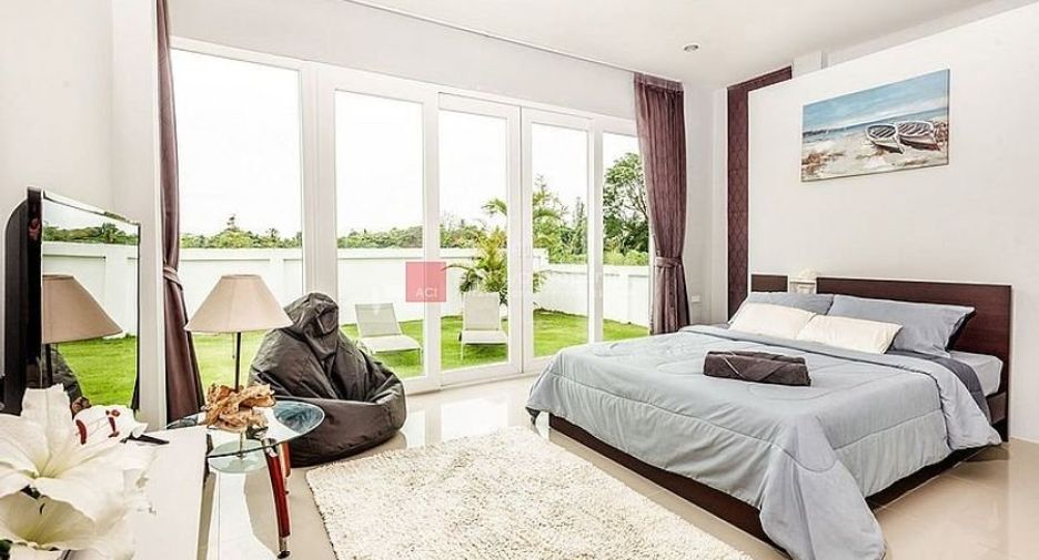 For sale 5 bedrooms house in Bang Lamung, Chonburi