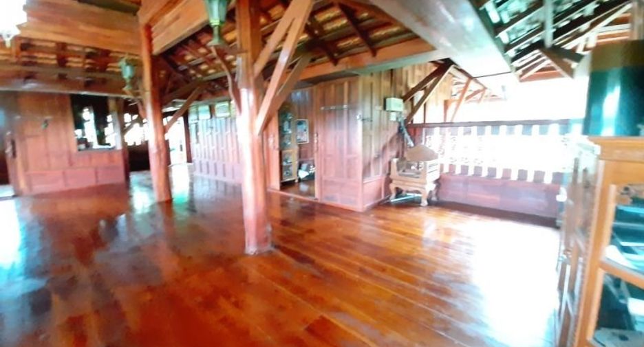 For sale 4 bedrooms house in Li, Lamphun