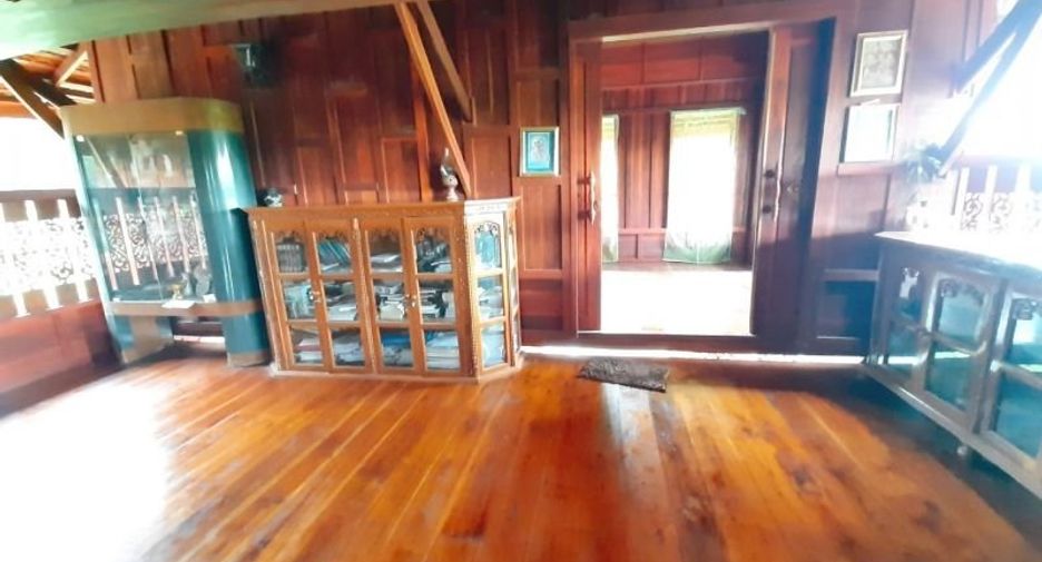 For sale 4 bedrooms house in Li, Lamphun