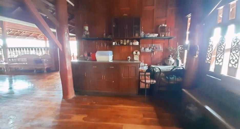 For sale 4 bedrooms house in Li, Lamphun