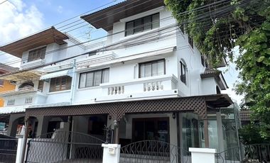 For sale 3 Beds house in Prawet, Bangkok