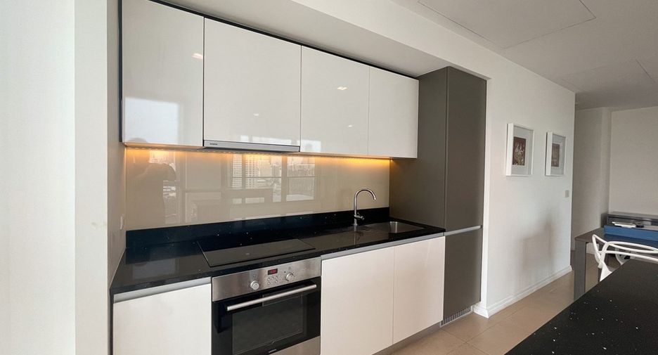 For sale 2 bedrooms condo in Sathon, Bangkok