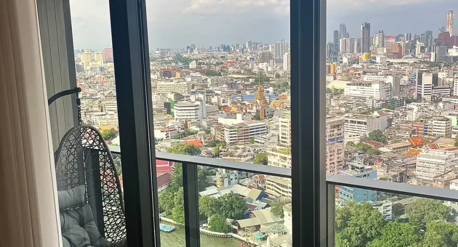 For sale 3 bed condo in Khlong San, Bangkok