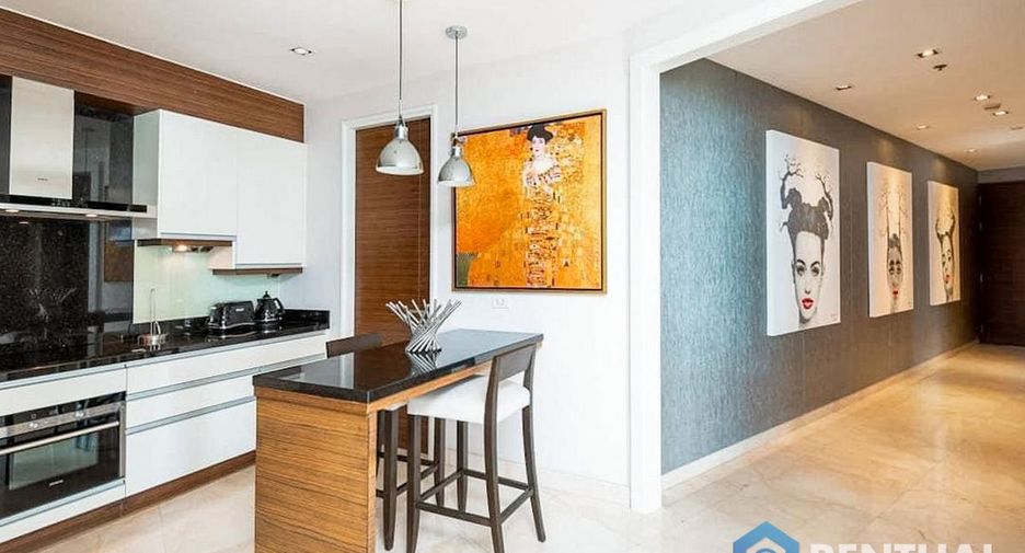 For sale 3 bedrooms condo in Bang Lamung, Chonburi