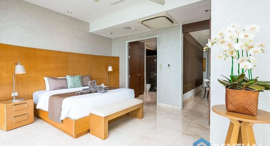 For sale 3 bedrooms condo in Bang Lamung, Chonburi