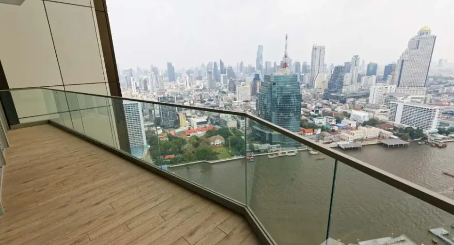 For rent 2 bed condo in Khlong San, Bangkok