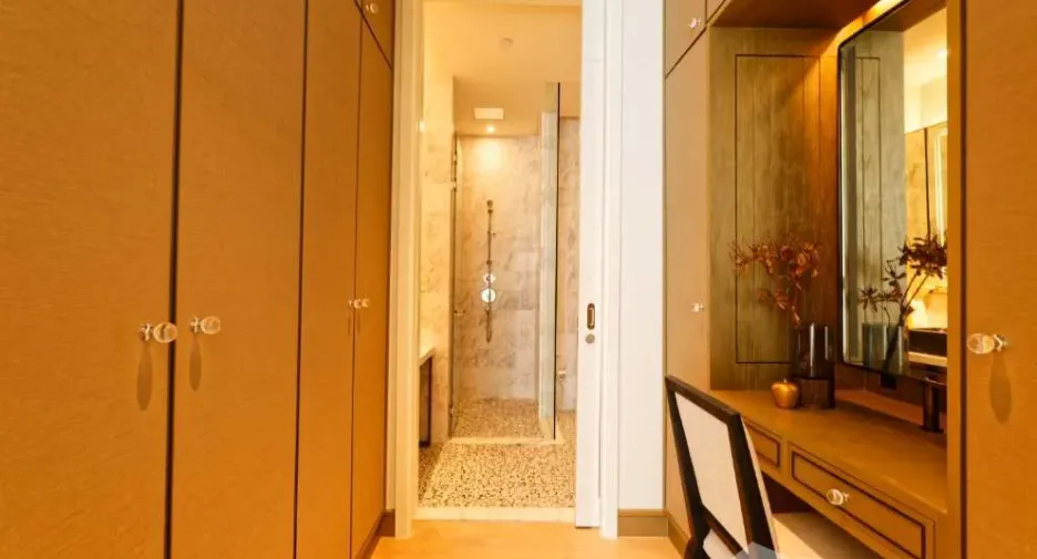 For rent 2 bed condo in Khlong San, Bangkok