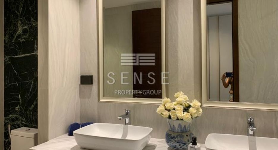 For sale 2 bedrooms condo in Watthana, Bangkok