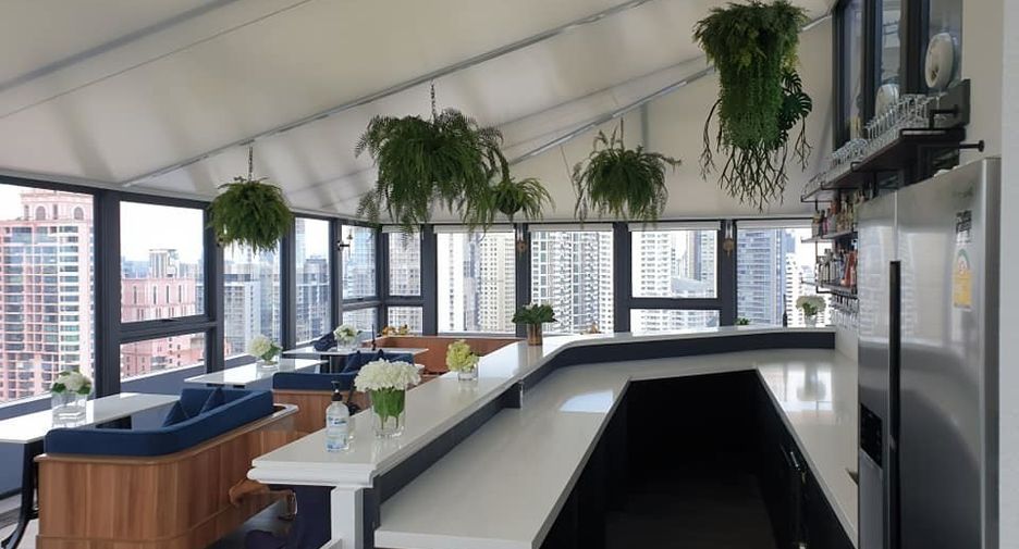 For rent 2 ベッドルーム condo in Khlong Toei, Bangkok