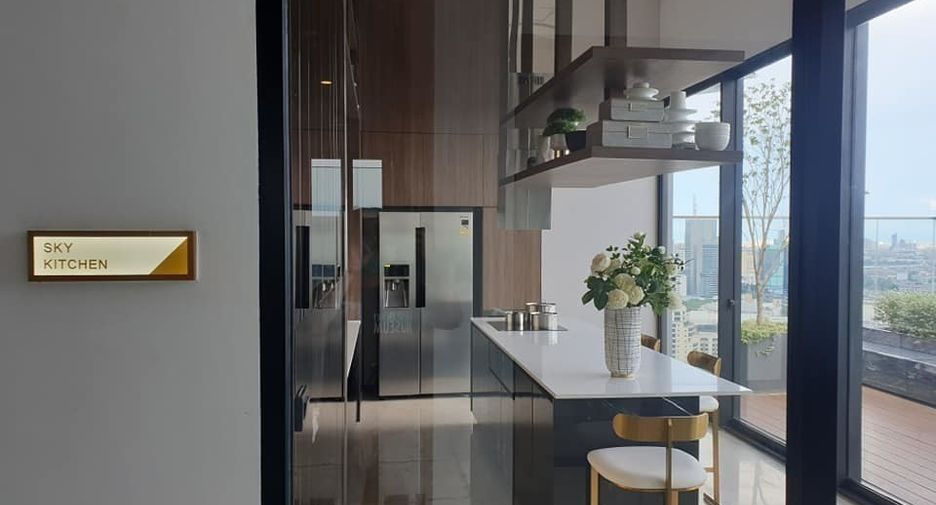 For rent 2 ベッドルーム condo in Khlong Toei, Bangkok