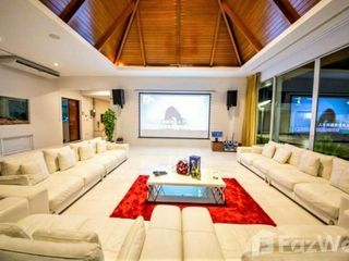 For sale 6 bed villa in Mueang Phuket, Phuket