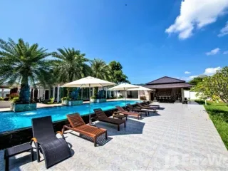 For sale 6 bed villa in Mueang Phuket, Phuket