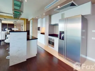 For sale 2 bed condo in Mueang Chiang Mai, Chiang Mai