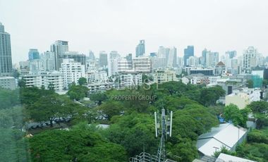 For rent 3 bed condo in Pathum Wan, Bangkok