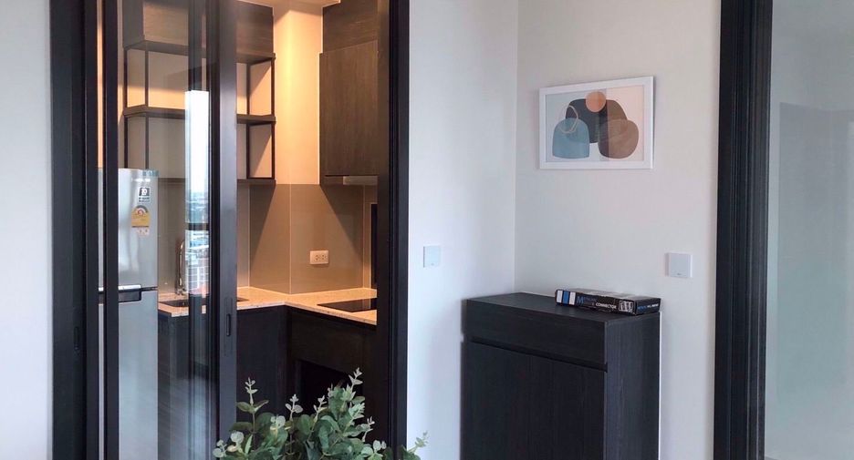 For rent and for sale 2 bed condo in Huai Khwang, Bangkok