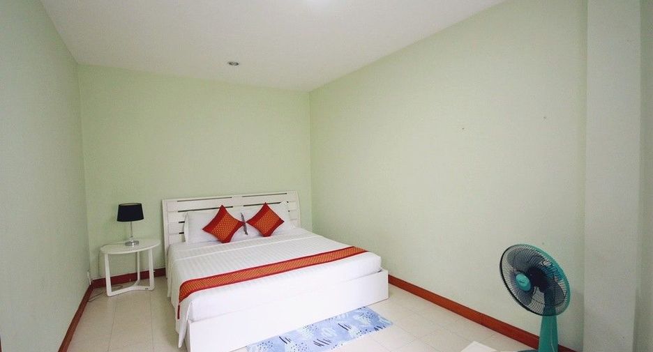 For rent 5 Beds townhouse in Hua Hin, Prachuap Khiri Khan
