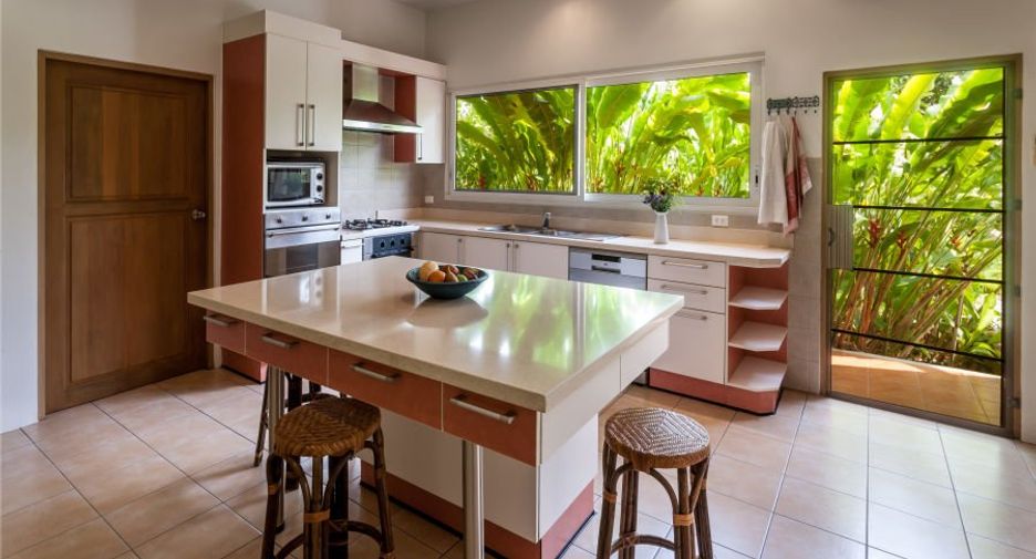 Haus zum Kauf mit 5 Zimmer in San Kamphaeng, Chiang Mai