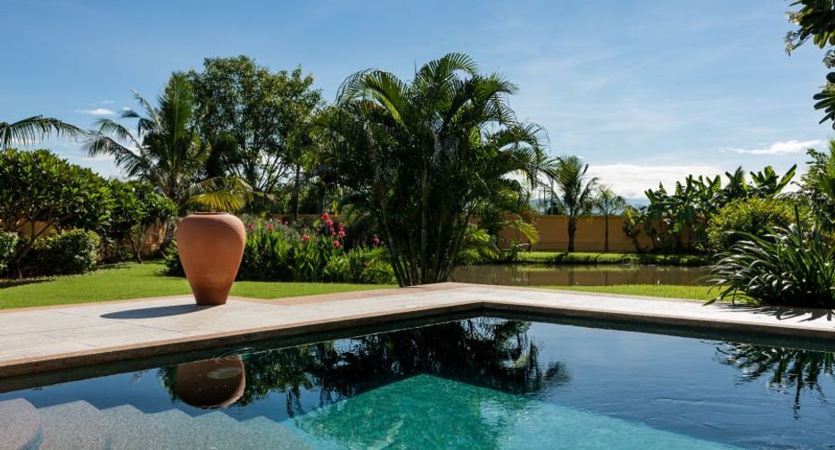 Haus zum Kauf mit 5 Zimmer in San Kamphaeng, Chiang Mai