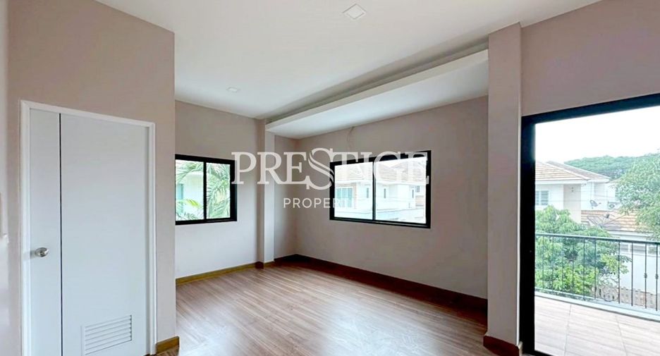 Haus zum Kauf mit 3 Zimmer in Sattahip, Chonburi