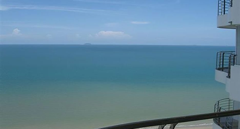 For sale 2 bedrooms condo in Jomtien, Pattaya