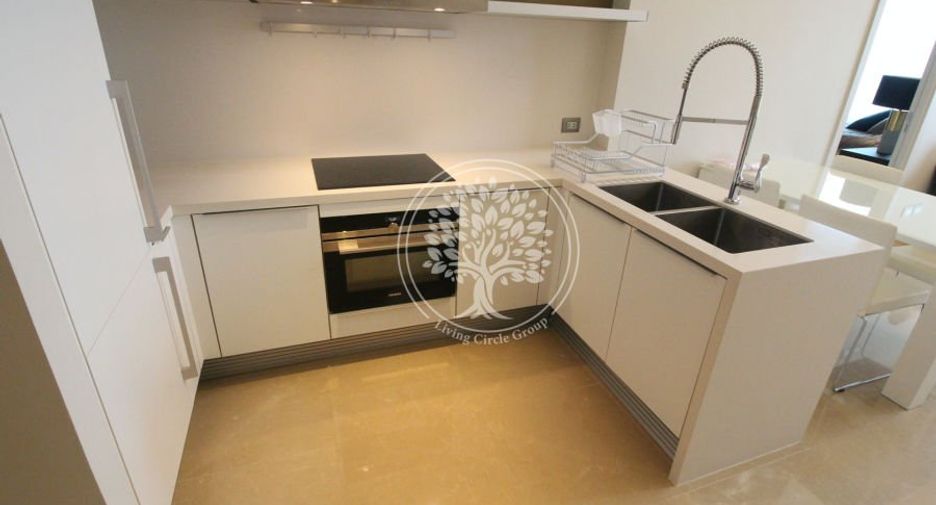 For rent 2 bedrooms condo in Pathum Wan, Bangkok